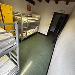 Hostel De Lastur *