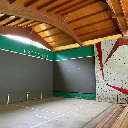 De Lastur Hostel